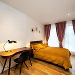 London Nino Apartments